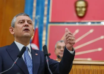 Ankara Kulisinde Pasaport İptali: Hükümetten Bürokratik Savunma Açıklaması