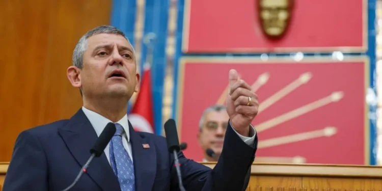 Ankara Kulisinde Pasaport İptali: Hükümetten Bürokratik Savunma Açıklaması