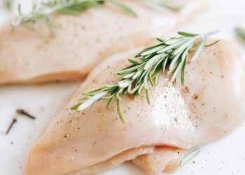 Bursa Tavuk Zehirlenmesi Vakası: Aile Hastaneye Kaldırıldı