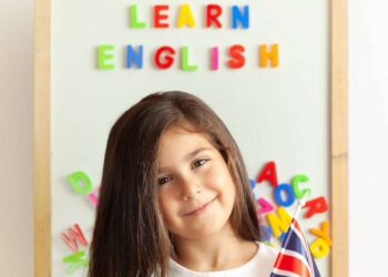 Bilimsel Kanıt: Erken Yaşta Yabancı Dil Eğitimi Beyin Gelişimini Hızlandırıyor