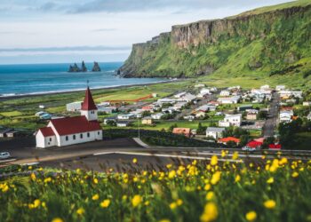İzlanda Dünyanın En Huzurlu Ülkesi ve Turistlerin Gözdesi Oldu