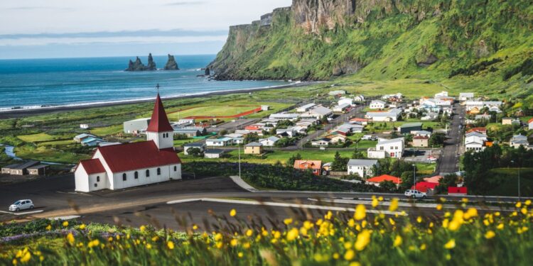 İzlanda Dünyanın En Huzurlu Ülkesi ve Turistlerin Gözdesi Oldu