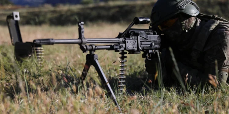 MKE Modern Makineli Tüfek MMT Seri Üretim Onayını Resmen Aldı